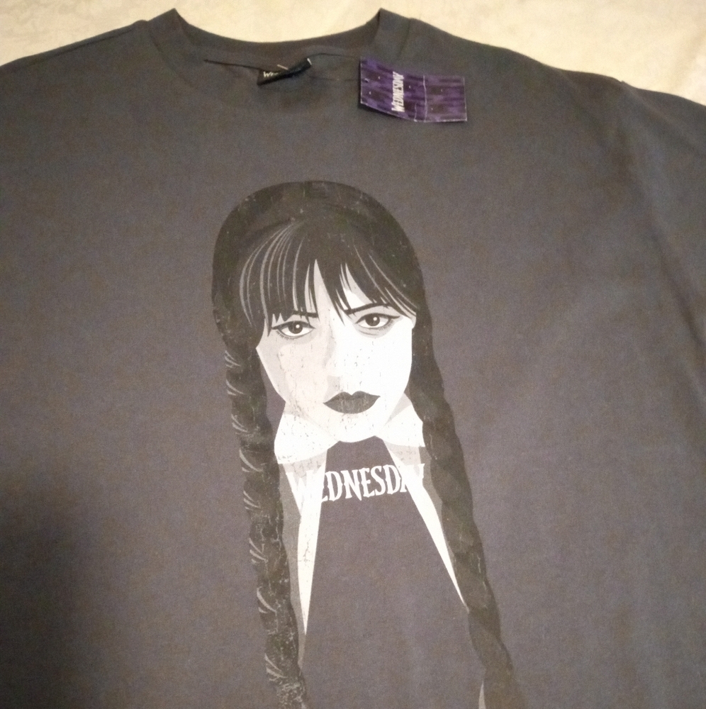 🆕 MGM Wednesday Addams Gray Short Sleeve T-shirt, Medium, New
